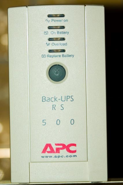 انواع دستگاه یو پی اس apc